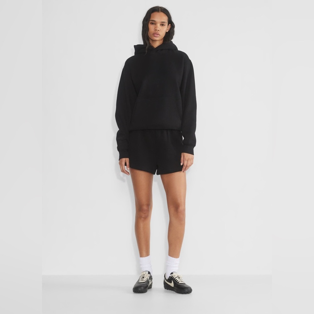 ! ARITZIA perfect sweatshorts !